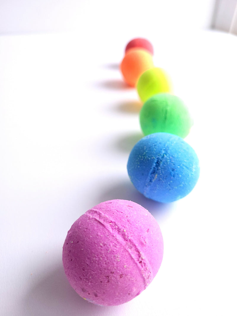 Set of 6 effervescent bath bombs - Proud of who I am!