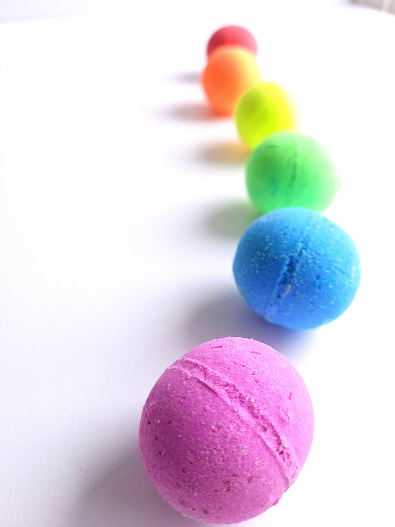 Set of 6 effervescent bath bombs - Proud of who I am!