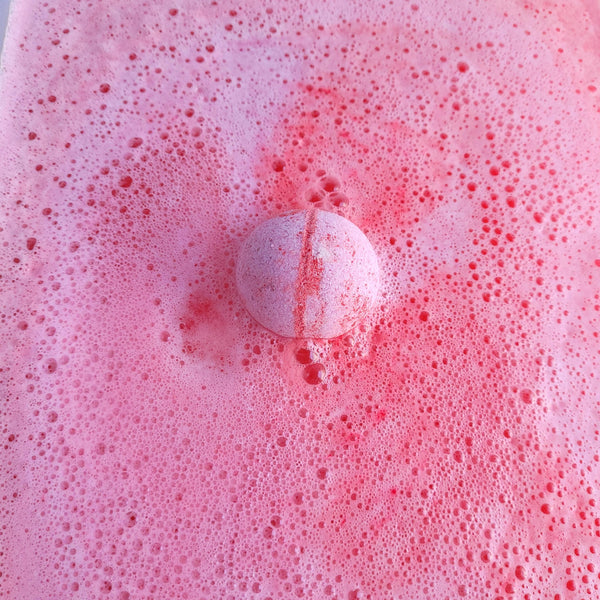 Melon-Strawberry effervescent bath bomb │Efferv'essence - Efferv'essence